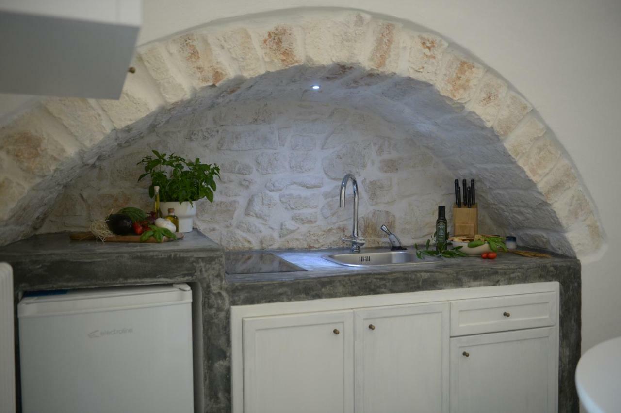 White Luxury Suite Ostuni By Gonewlocation Exteriör bild