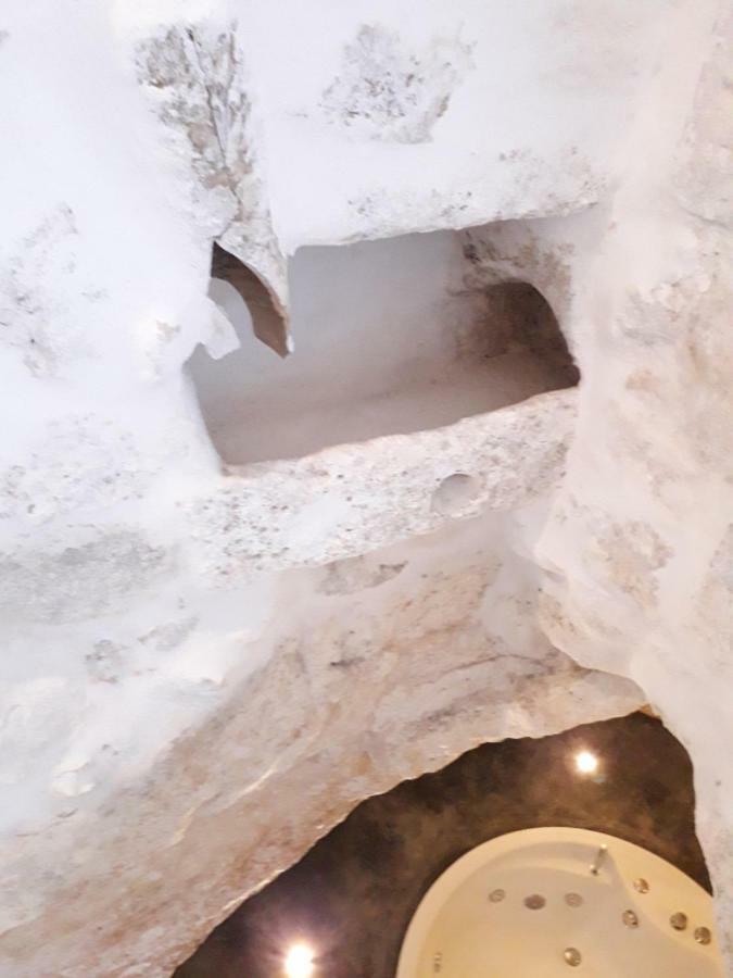 White Luxury Suite Ostuni By Gonewlocation Exteriör bild